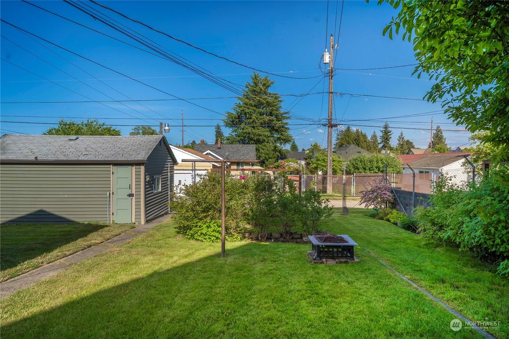listing image 9365660620341658265