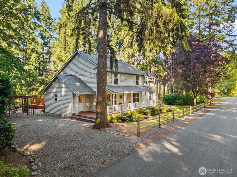 1990 NE Jacobson Road