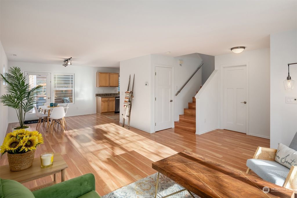 Photo of 9148 228th Way NE, Redmond, WA 98053 (MLS # 2038379)