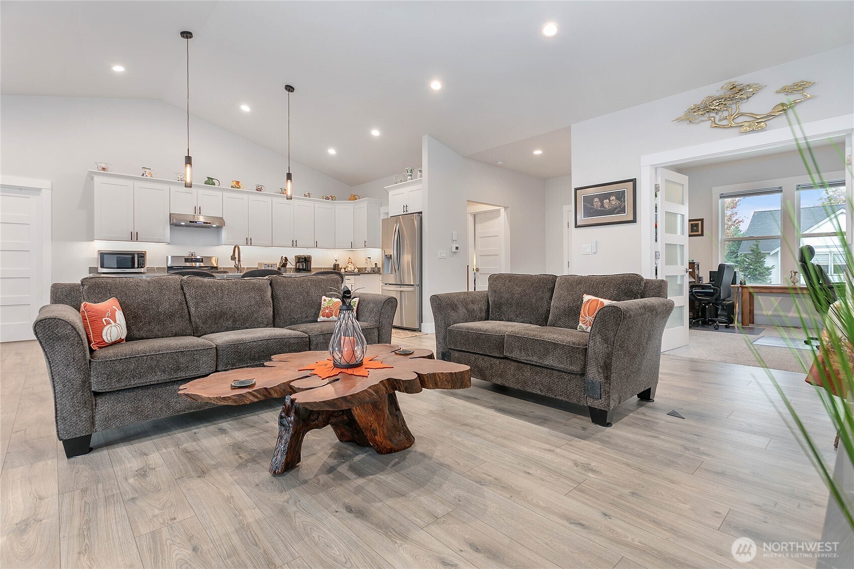 1725 Aaron Drive