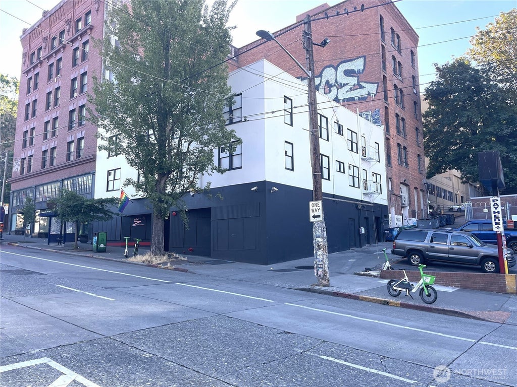 Photo of 1117 Pike Street, Seattle, WA 98101 (MLS # 2582606)