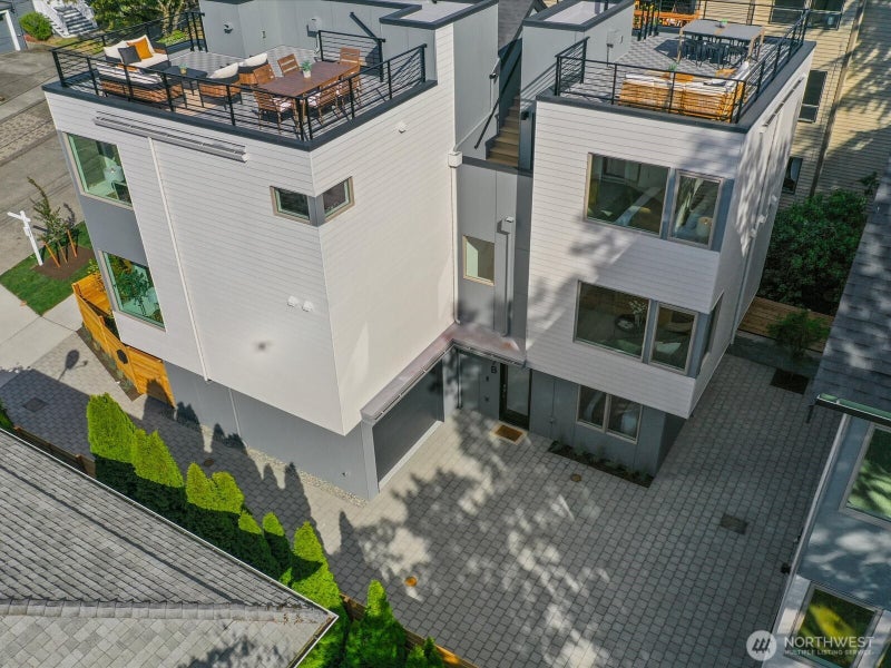 307 NW 52nd Street B