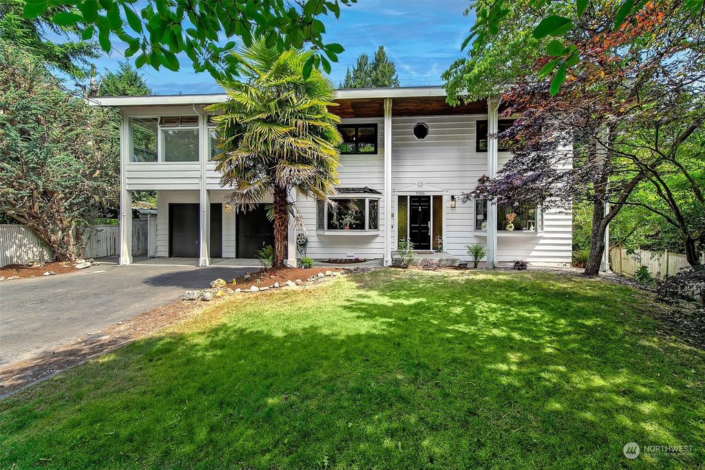 Photo of 12316 2nd Avenue NE, Seattle, WA 98125 (MLS # 2135111)