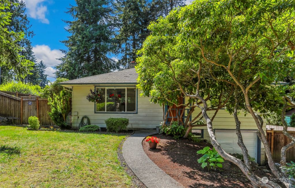 Photo of 15005 Wallingford Avenue N, Shoreline, WA 98133 (MLS # 2132901)