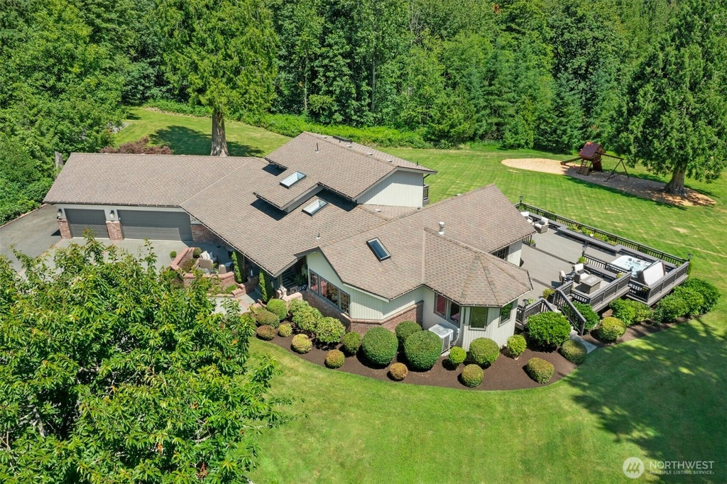 Photo of 32440 SE 54th Street, Fall City, WA 98024 (MLS # 2549537)