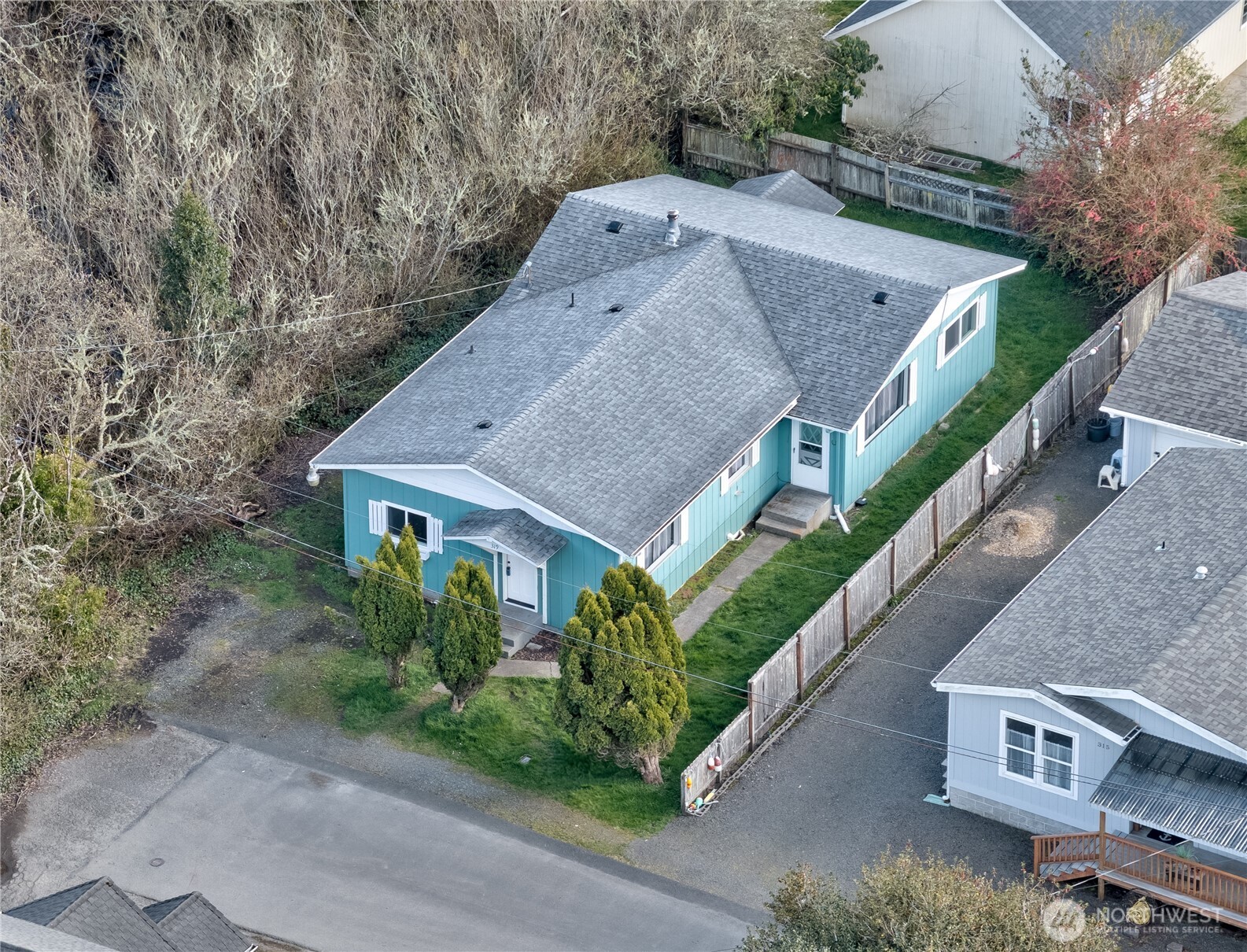 319 3rd Street SE