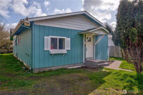 319 3rd Street SE Long Beach WA 98631