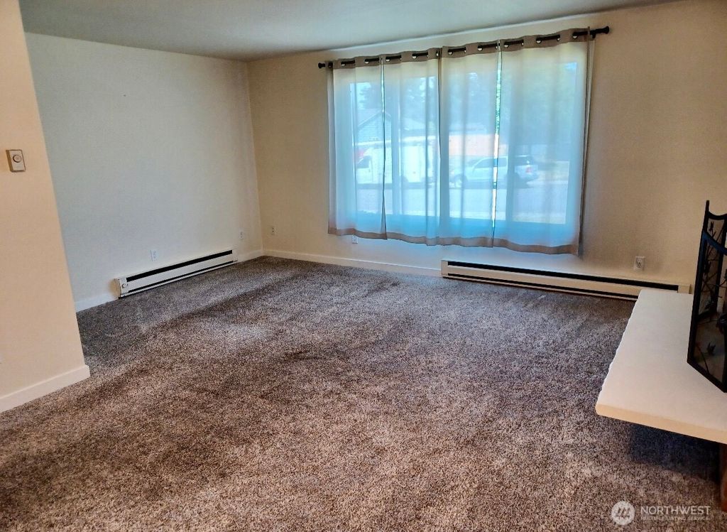 Photo of 2010 Sandalwood Street, Mount Vernon, WA 98273 (MLS # 2468749)