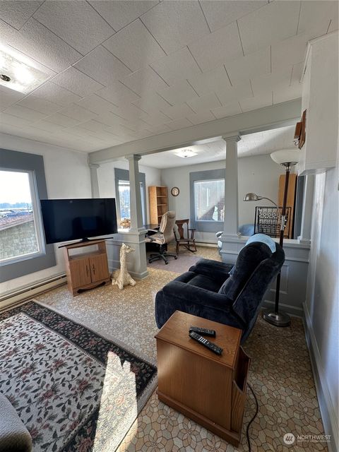 A home in Ilwaco