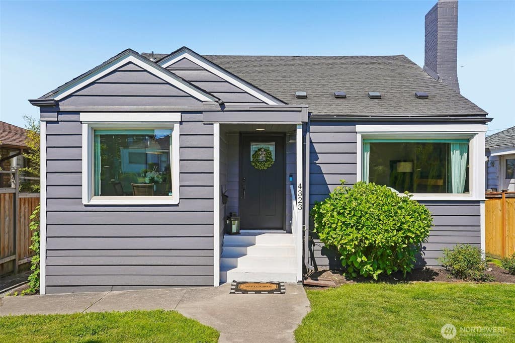 Photo of 4323 15th Avenue S, Seattle, WA 98108 (MLS # 2562862)