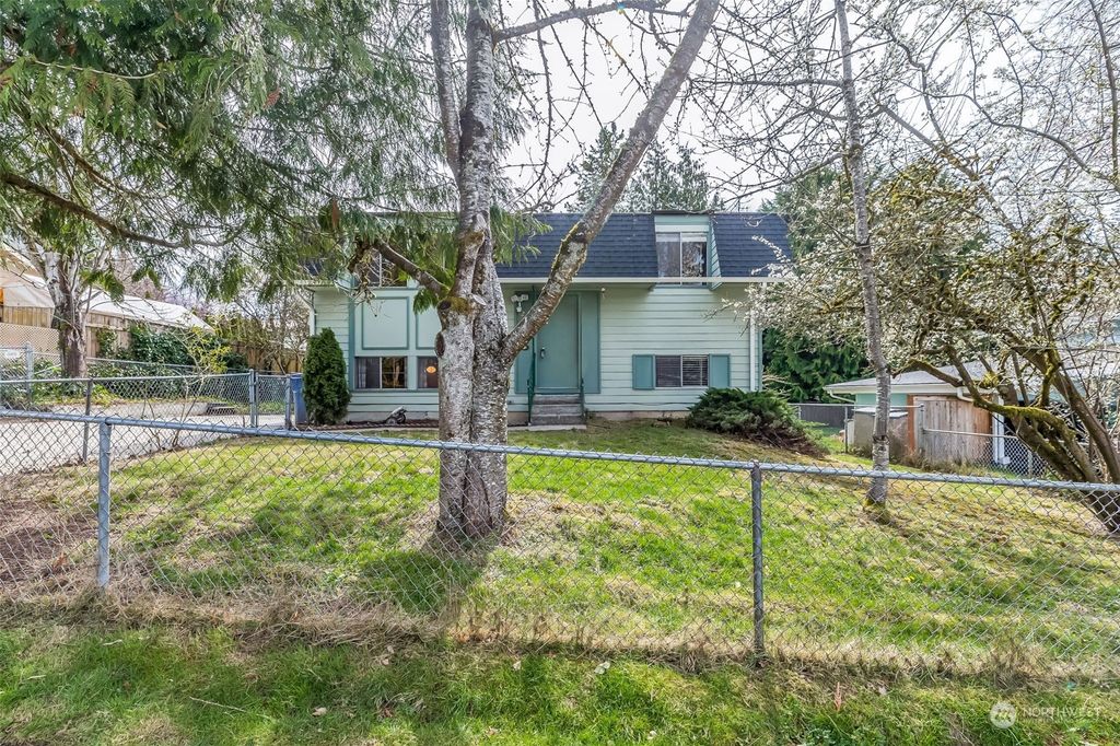 Photo of 12539 NE 156th Street, Woodinville, WA 98072 (MLS # 2046425)