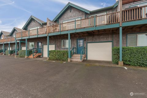 Photo of 315 5th Street NW #105, Long Beach, WA 98631 (MLS # 2178376)