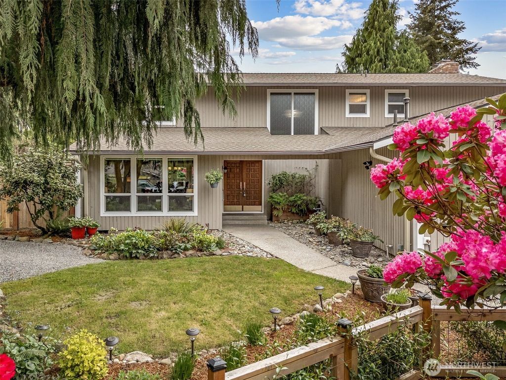 Photo of 26532 99th Place S, Kent, WA 98030 (MLS # 2517883)