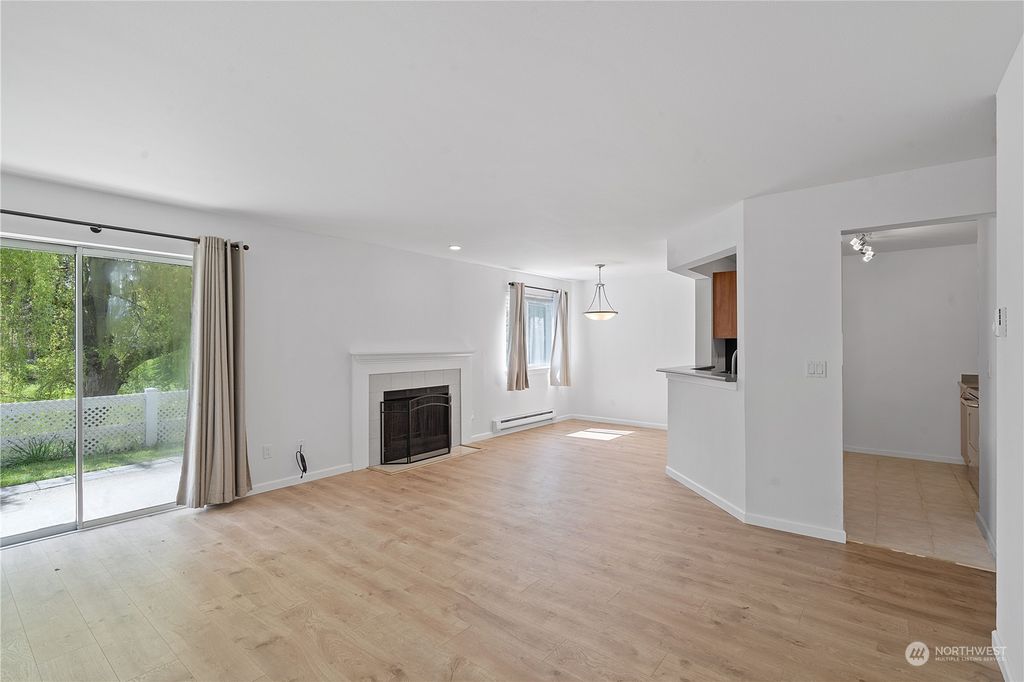 Photo of 15415 35th Avenue W #H101, Lynnwood, WA 98087 (MLS # 2249016)