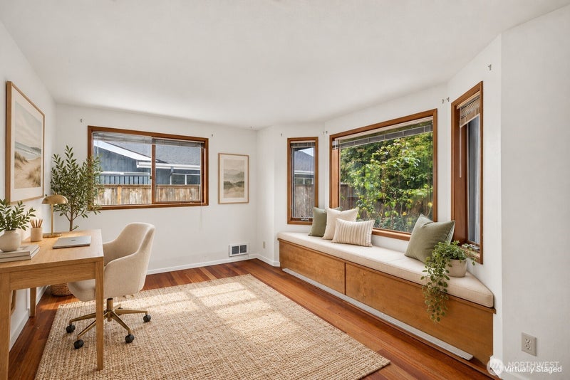 103 Chinook Place