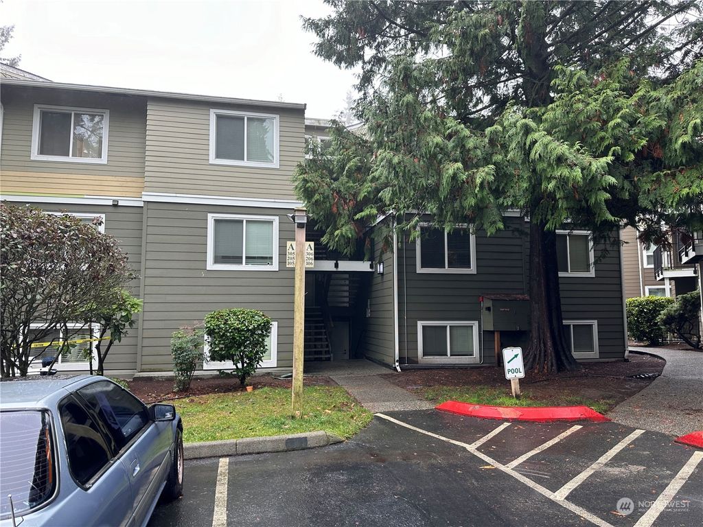 Photo of 820 E Cady Road #A106, Everett, WA 98203 (MLS # 2185647)