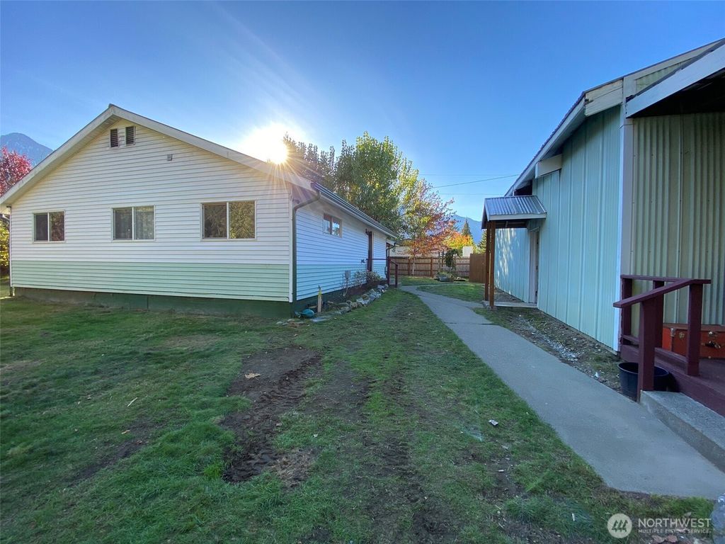 Photo of 752 Clear Creek Rd. Rd, Darrington, WA 98241 (MLS # 2374017)