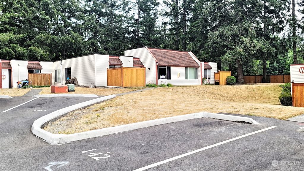 Photo of 14600 SE 176th Street #T-3, Renton, WA 98058 (MLS # 2148132)