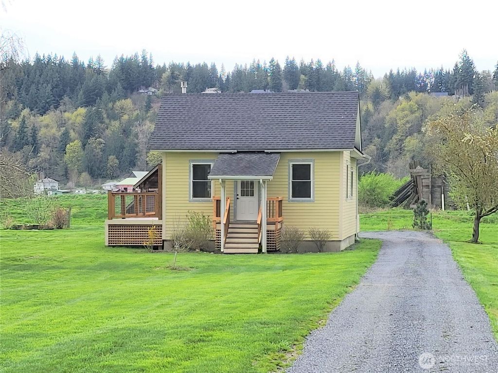Photo of 1615 Norman Road, Stanwood, WA 98292 (MLS # 2471420)