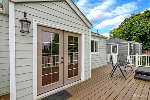 A home in Bremerton