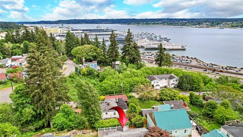 A home in Bremerton