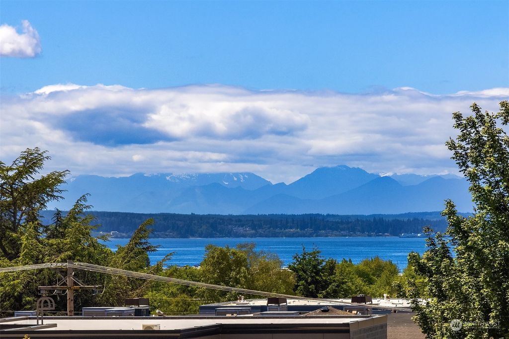 Photo of 520 Maple Street #203, Edmonds, WA 98020 (MLS # 2250252)