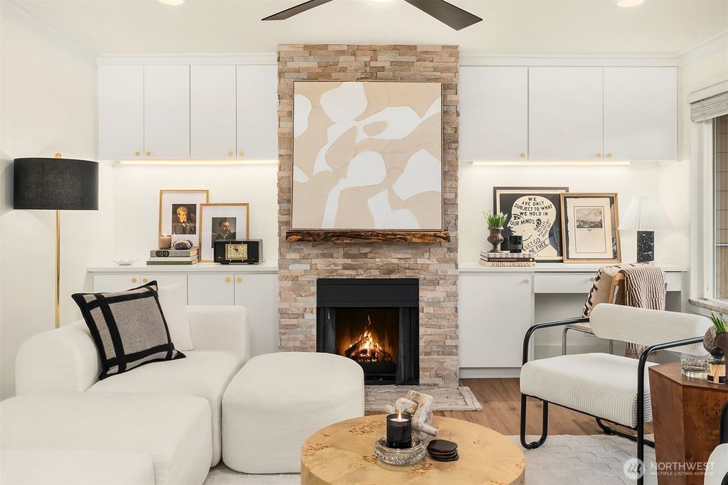 Photo of 1965 12th Avenue W #101, Seattle, WA 98119 (MLS # 2487459)