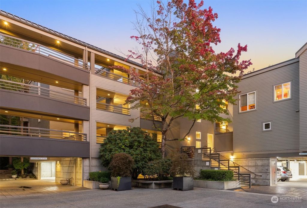 Photo of 501 Kirkland Avenue #107, Kirkland, WA 98033 (MLS # 2003790)