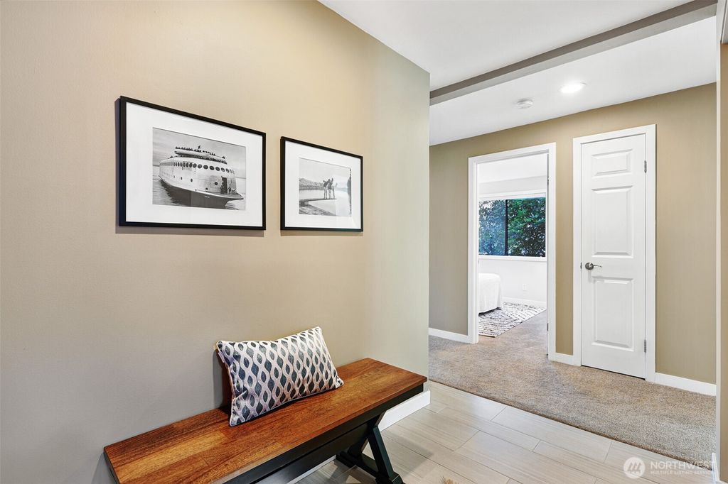 Photo of 2618 4th Avenue N #504, Seattle, WA 98109 (MLS # 2481249)