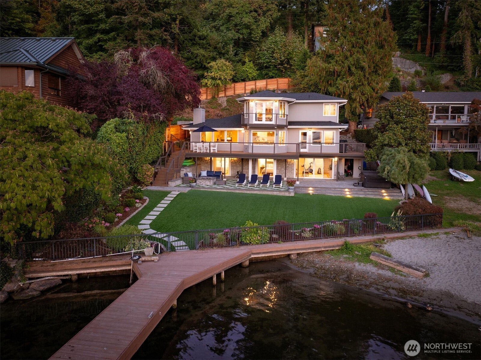 5912 NE Arrowhead Drive