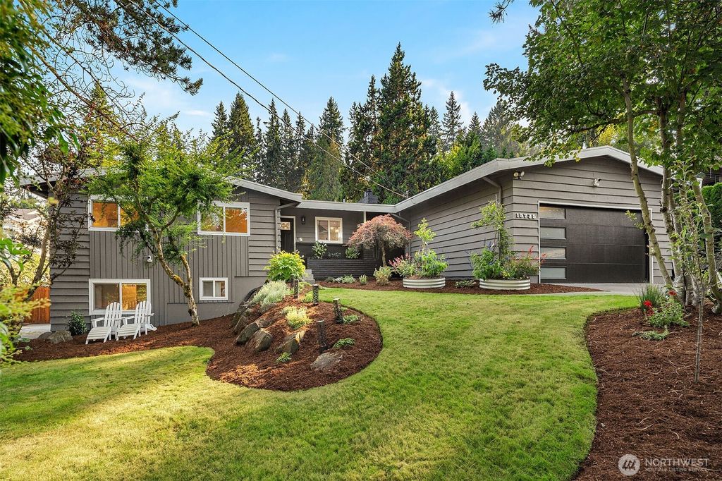 Photo of 15735 SE 25th Street, Bellevue, WA 98008 (MLS # 2427784)
