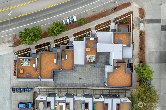 6400 Fauntleroy Way SW