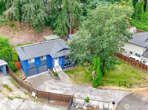 Photo of 416 142nd Street Ct S, Tacoma, WA 98444 (MLS # 2401757)