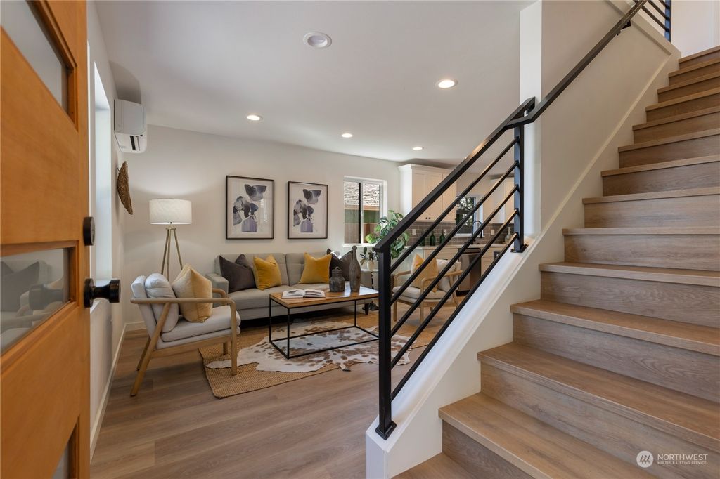 Photo of 3520 SW 99th Street, Seattle, WA 98126 (MLS # 2218442)