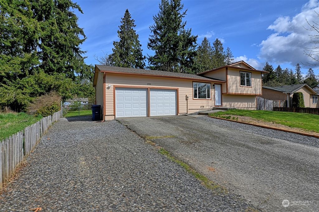 Photo of 5705 143rd Place NE, Marysville, WA 98271 (MLS # 2056352)