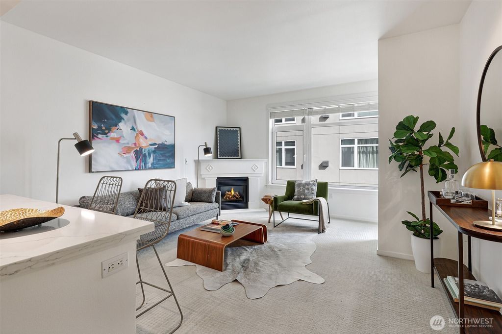 Photo of 2801 1st Avenue #412, Seattle, WA 98121 (MLS # 2520273)
