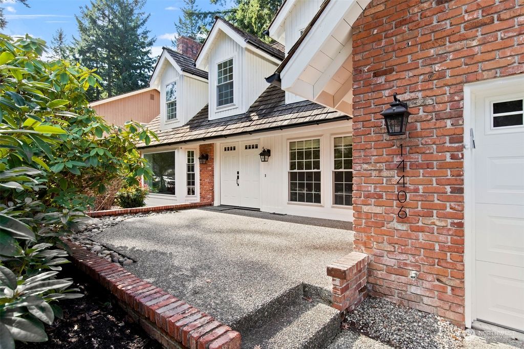 Photo of 14406 24th Avenue SE, Mill Creek, WA 98012 (MLS # 2205900)