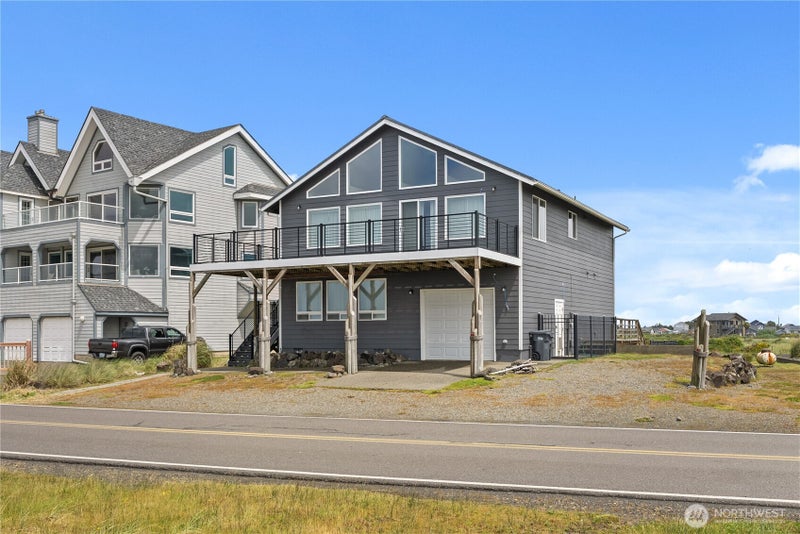 1593 E Ocean Shores Boulevard SW