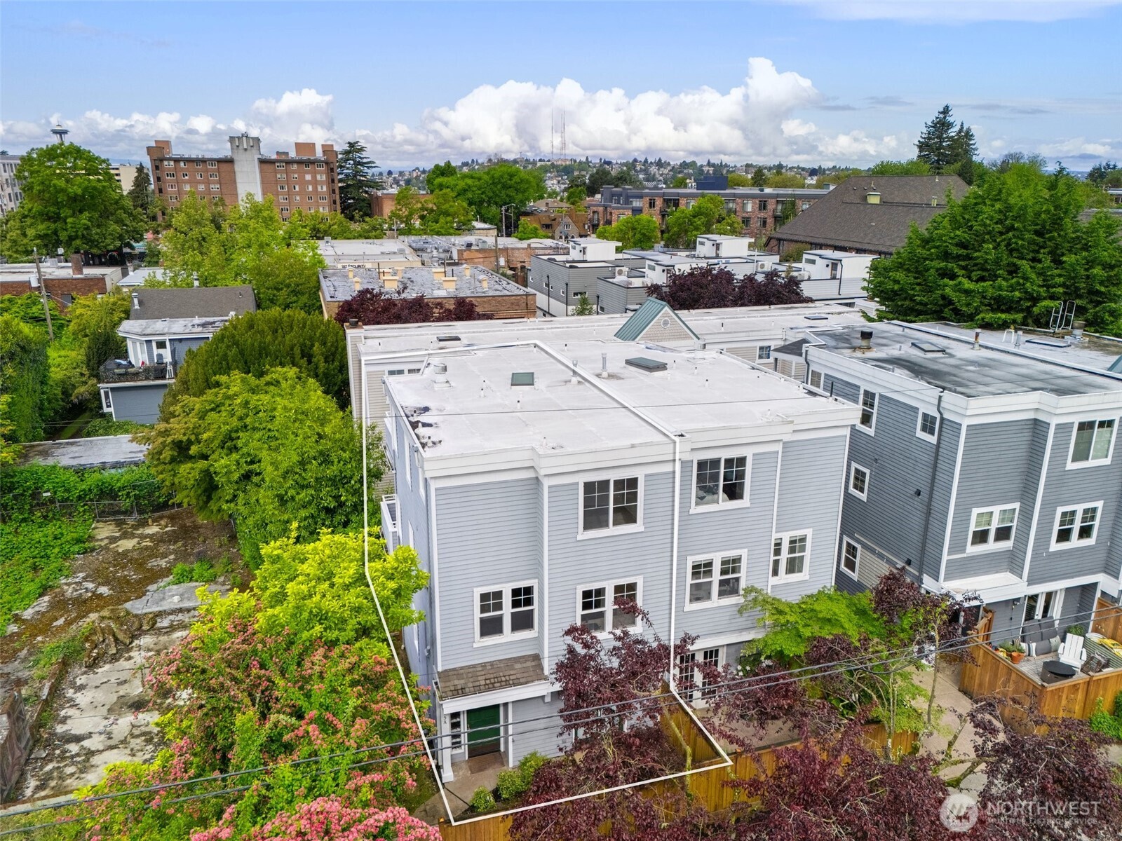 615 Federal Avenue E A