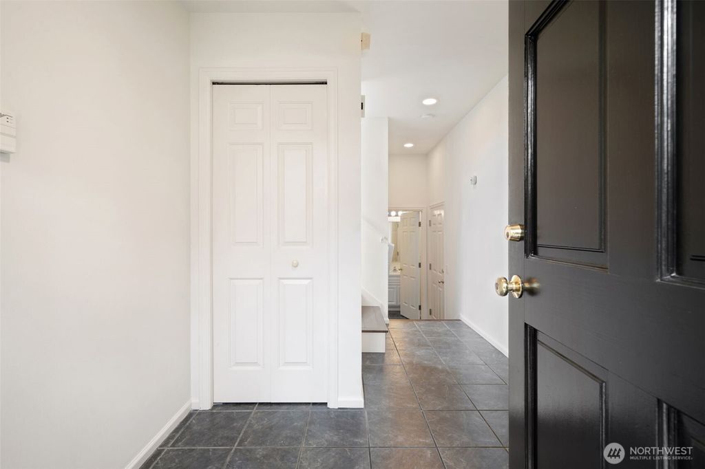 Photo of 615 Federal Avenue E #A, Seattle, WA 98102 (MLS # 2376134)