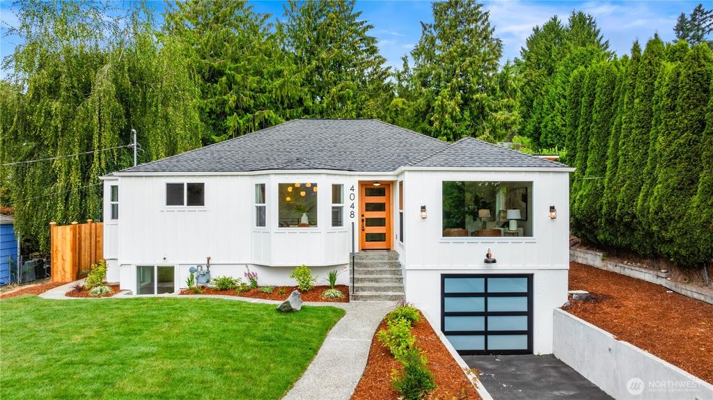 Photo of 4048 NE 109th Street, Seattle, WA 98125 (MLS # 2417352)