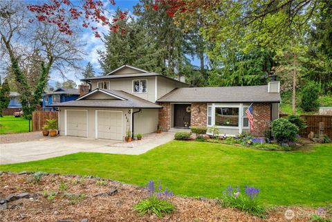 Photo of 422 142nd Street Ct S, Tacoma, WA 98444 (MLS # 2492602)