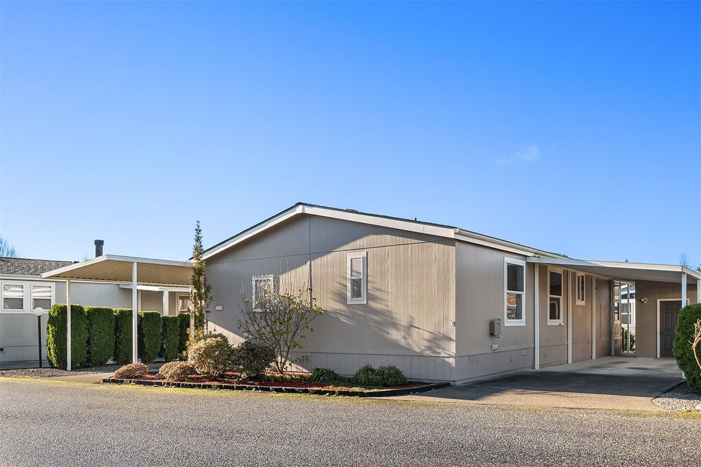 Photo of 14727 43rd Avenue NE #39, Marysville, WA 98271 (MLS # 2331900)