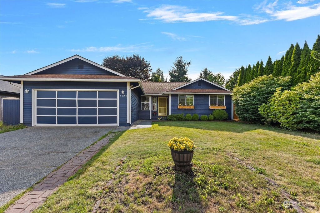 Photo of 9128 62nd Drive NE, Marysville, WA 98270 (MLS # 2130603)