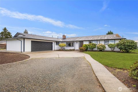 811 16Th Street NW Puyallup WA 98371