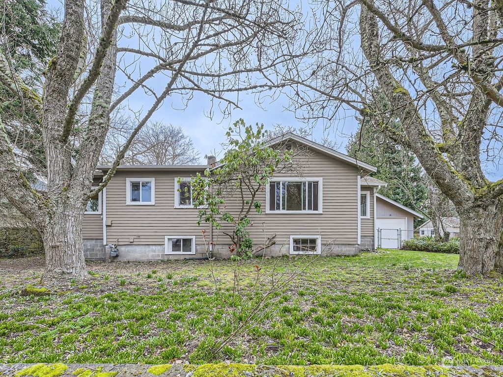 Photo of 10730 22nd Avenue SW, Seattle, WA 98146 (MLS # 2203385)