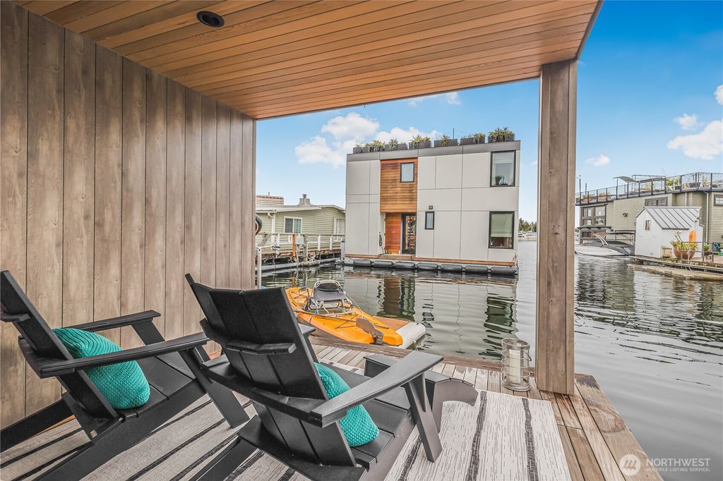 Photo of 2816 Boyer Avenue E #C, Seattle, WA 98102 (MLS # 2352368)