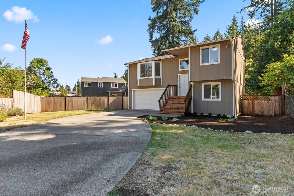 Photo of 25513 33rd Avenue E, Spanaway, WA 98387 (MLS # 2580357)