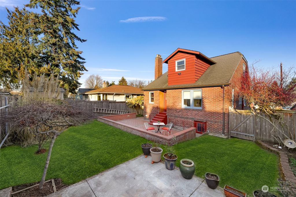 Photo of 8035 Dibble Avenue NW, Seattle, WA 98117 (MLS # 2036437)