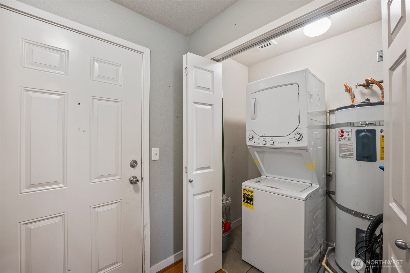 13207 97th Avenue E 301